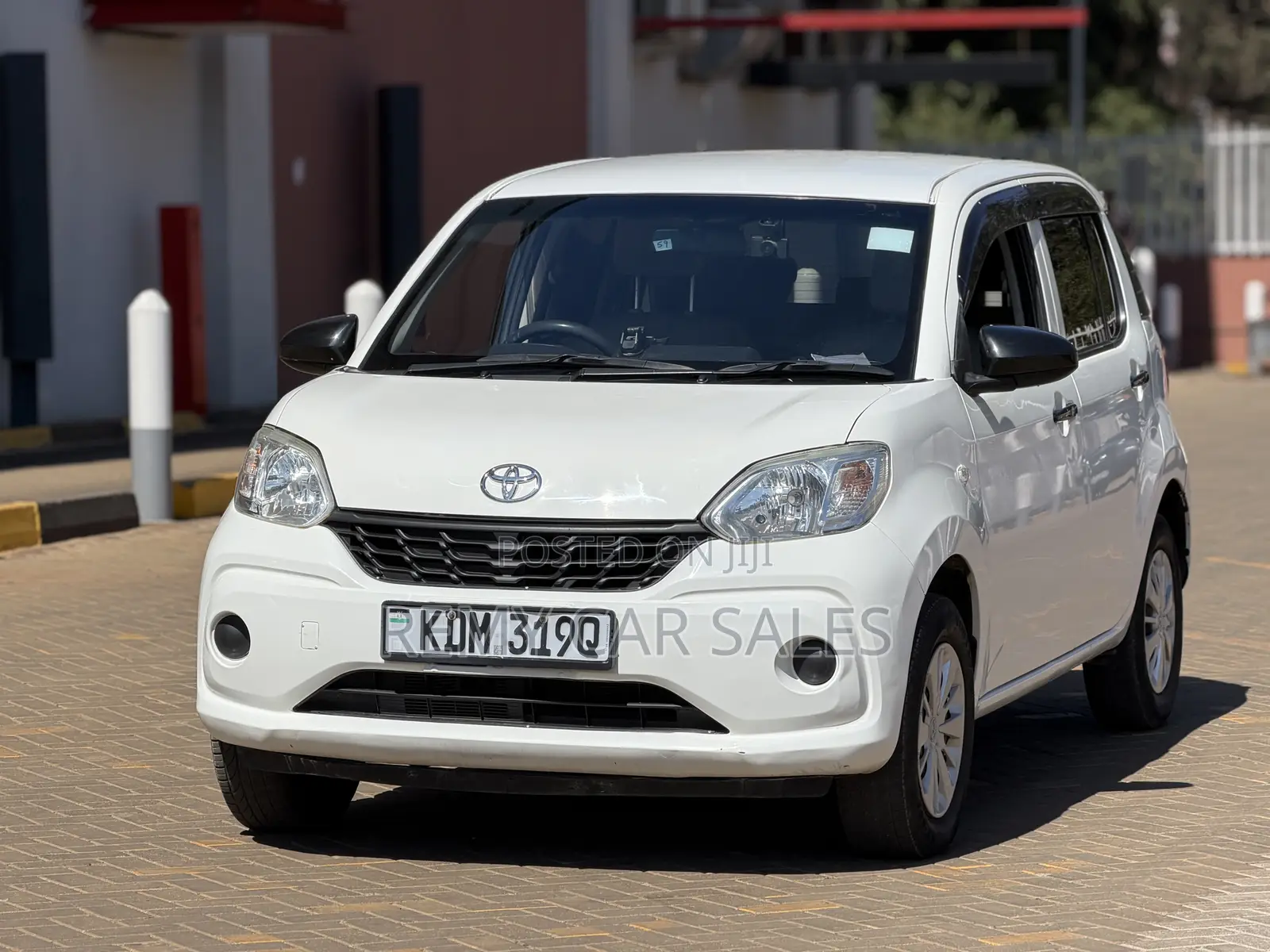 Toyota Passo 2017 White