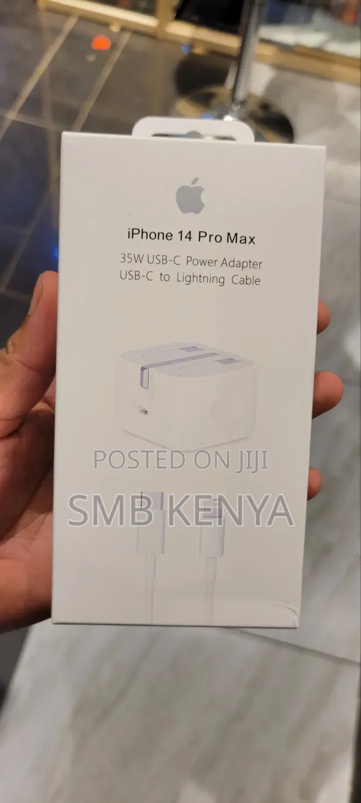 Apple 35W USB-C Fast Charging Adapter With Lightning Cable