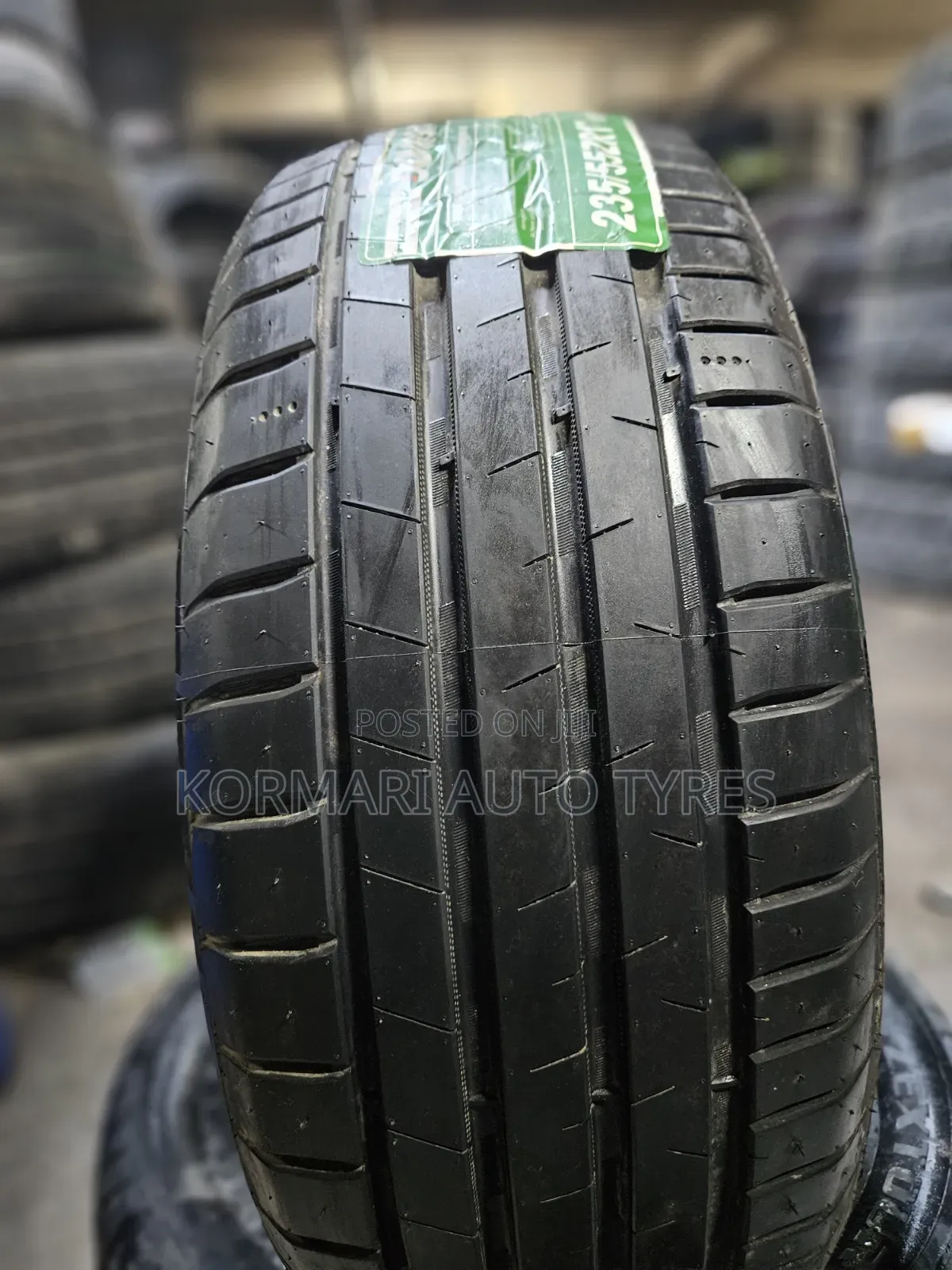 235/55r17 Dovroad Tyre