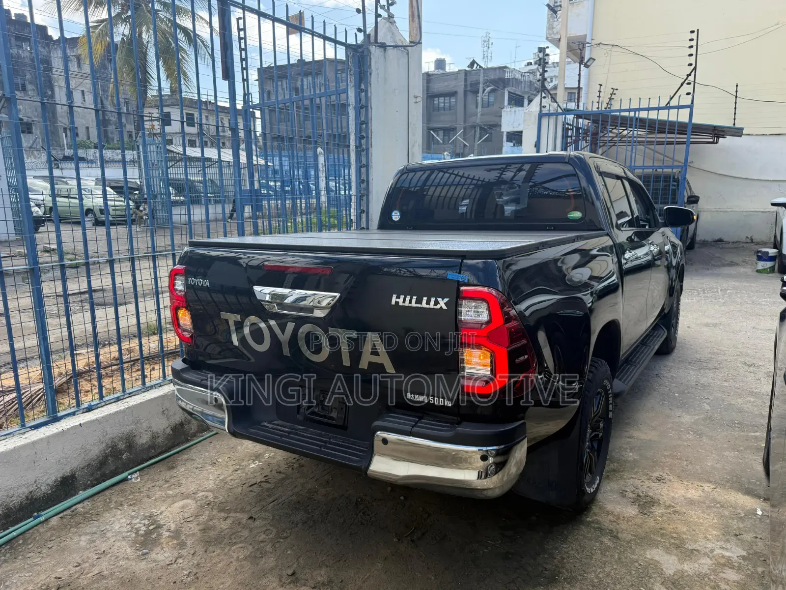 Toyota Hilux 2020 Black