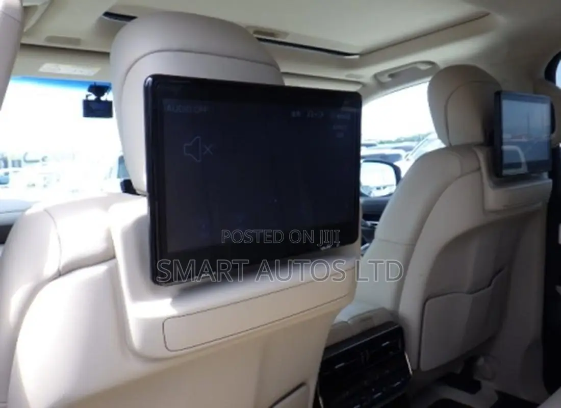 Toyota Land Cruiser LC300 2023
