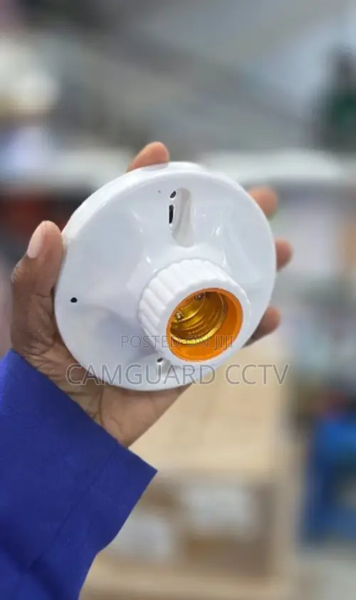IP Camera Hidden in Ceiling Light Bulb Holder (E27 Screw Fitting)
