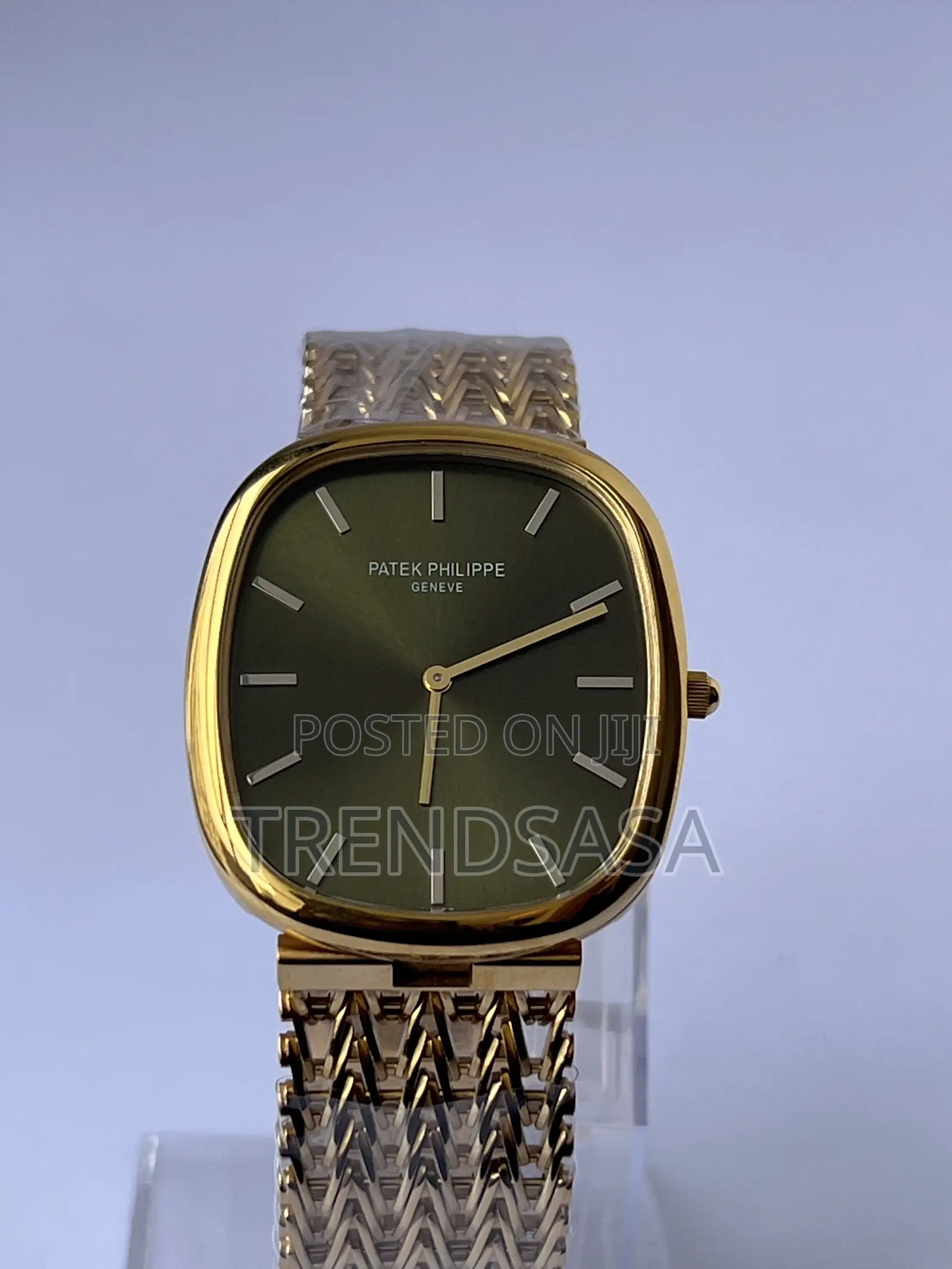Patek PhilippeYellow Golden Ellipse Vintage Cushion Mesh Watch