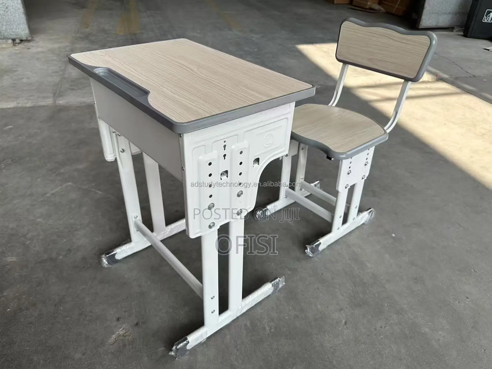 Kid's Desk