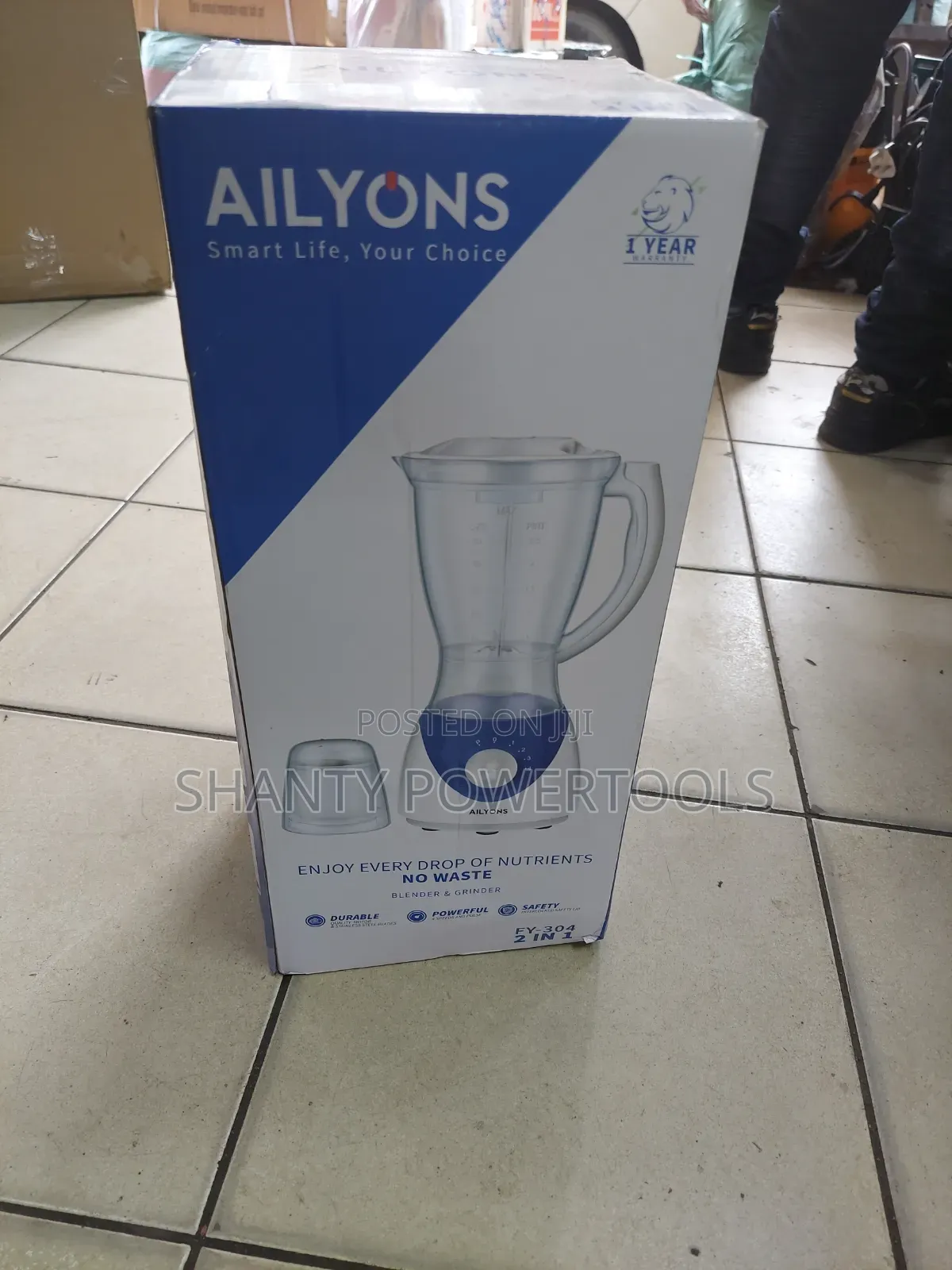 Affordable 2-in 1 Ailyons Blender