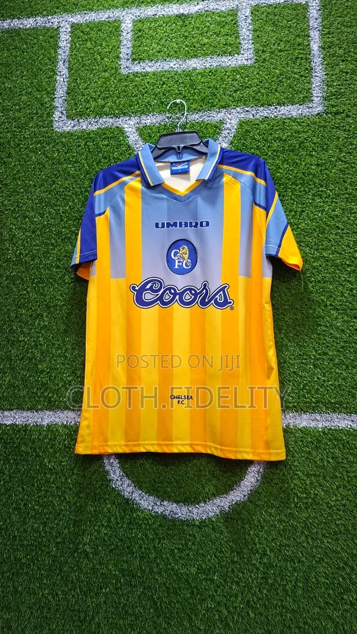 Chelsea Cools Away 1996/1997 Retro Jersey.