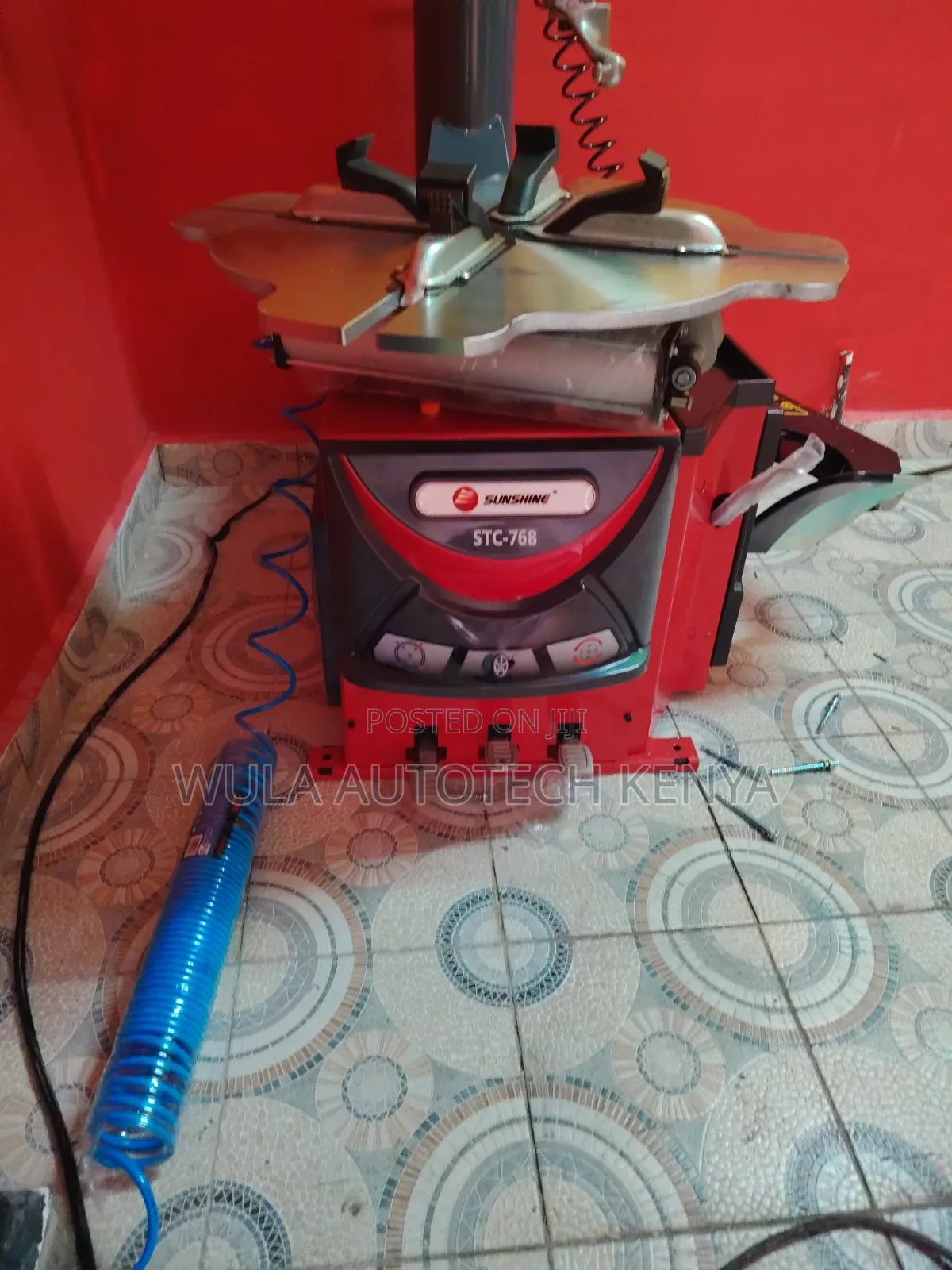 Automotive Service Centres Heavy Duty Tyre Changer STC-768 Sunshine