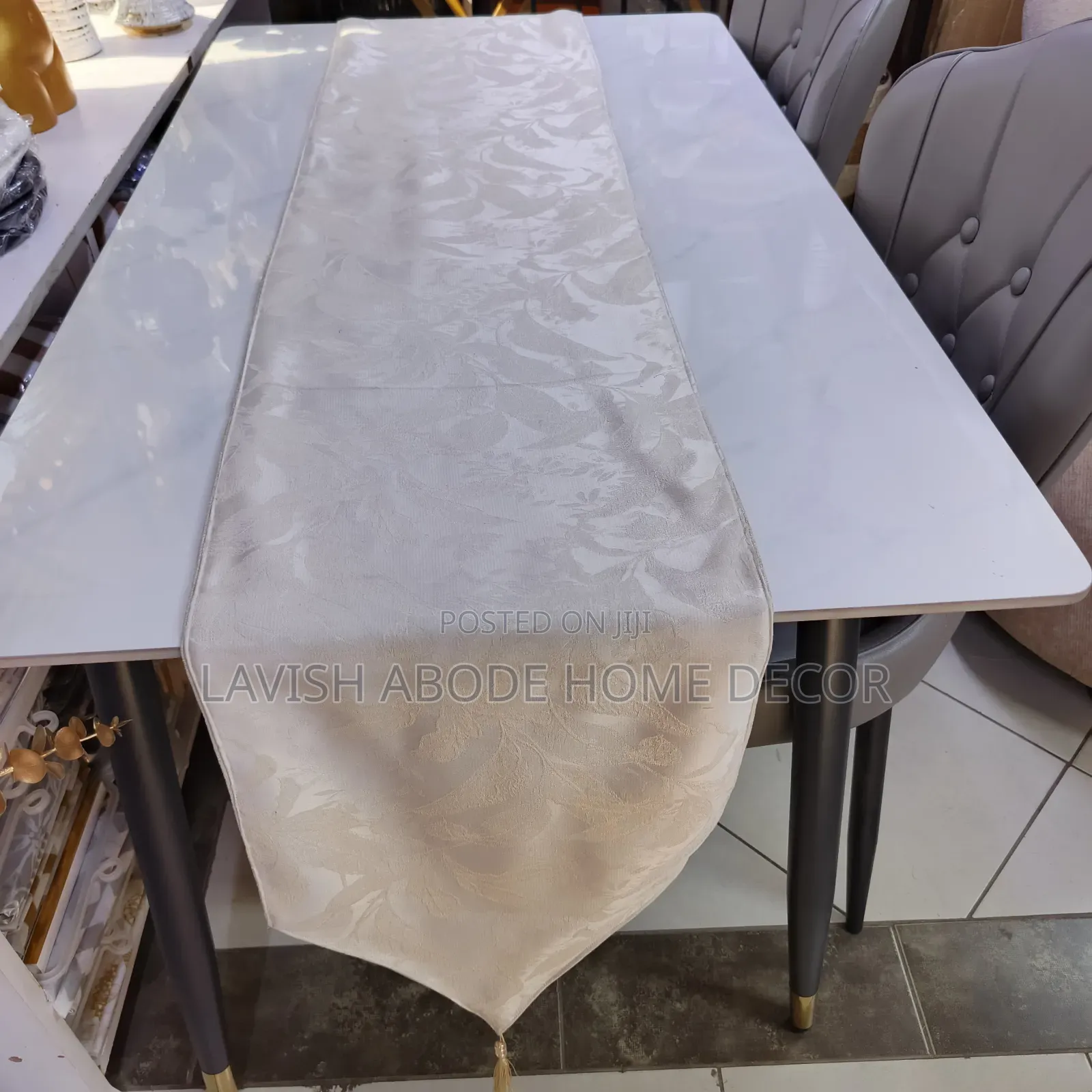 Beige Table Runner – Elegant Dining Table Decor