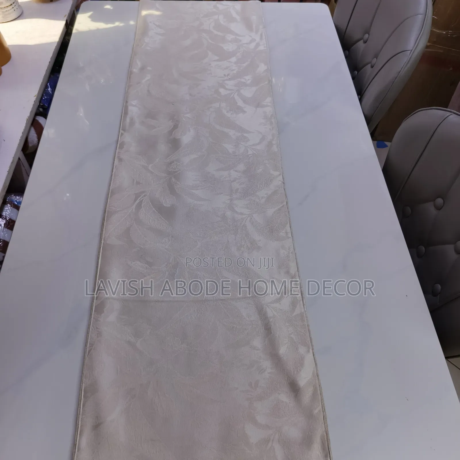 Beige Table Runner – Elegant Dining Table Decor