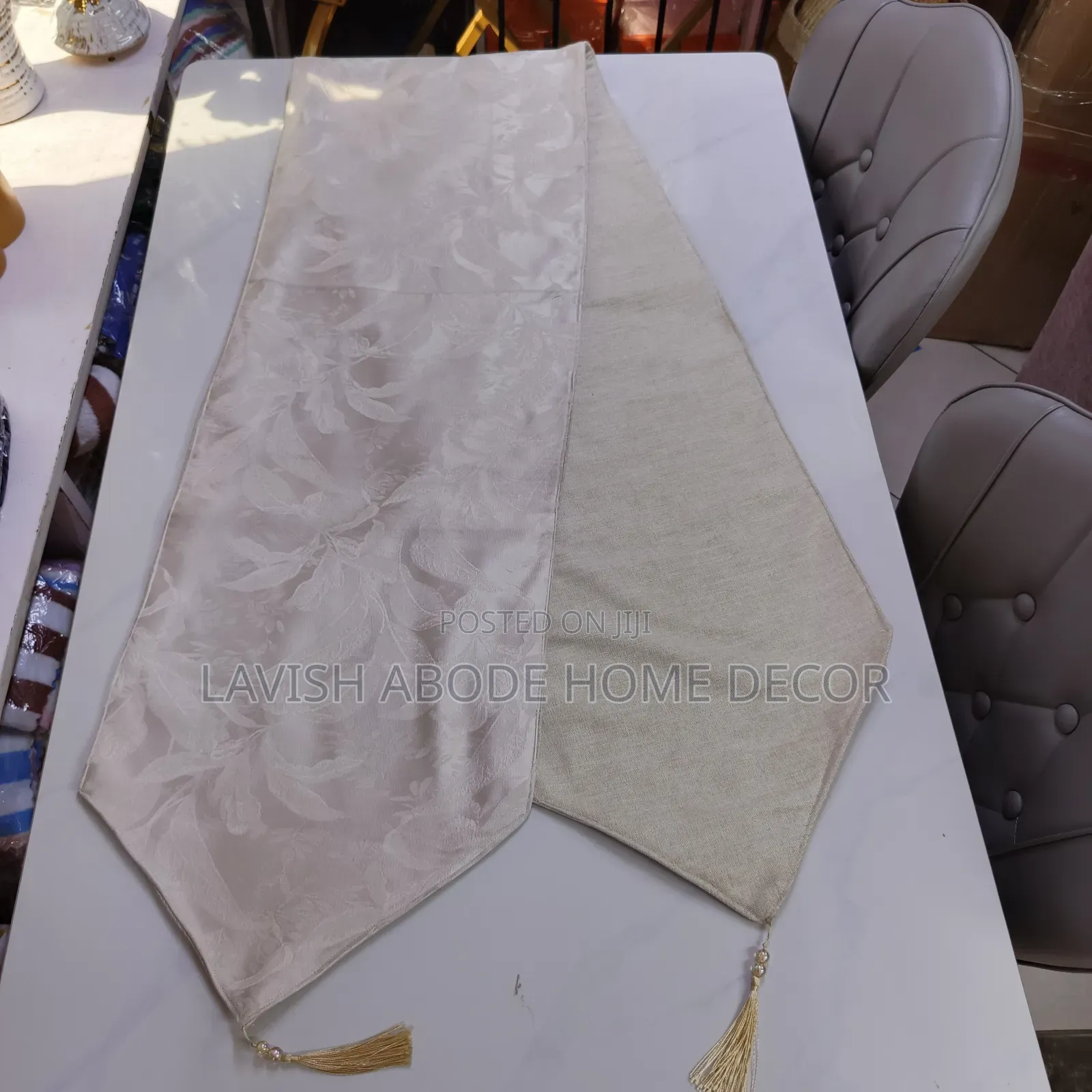Beige Table Runner – Elegant Dining Table Decor