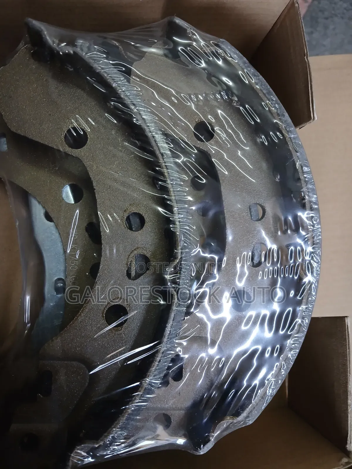 K1750 – Nissan Note E12 / Almera N17 Rear Brake Shoe.