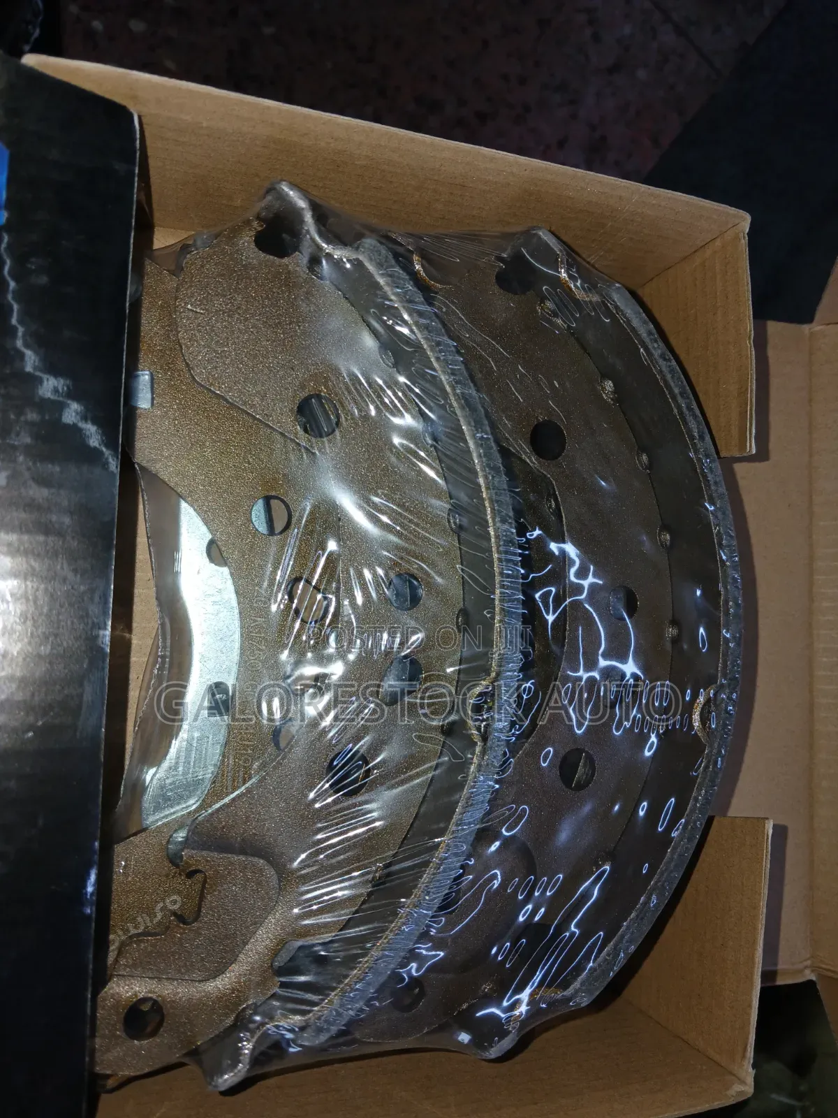K1750 – Nissan Note E12 / Almera N17 Rear Brake Shoe.