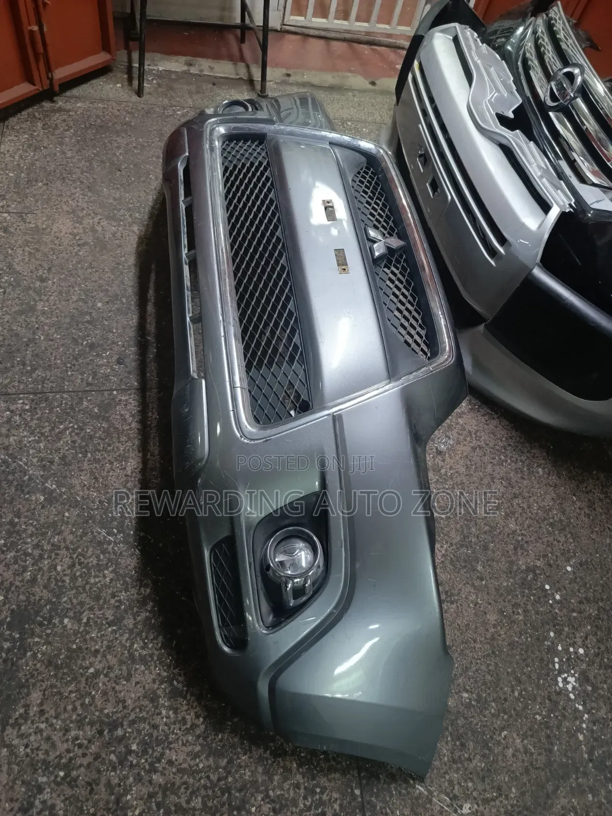 Mistubishi RVR 2012 Front Bumper Complete.