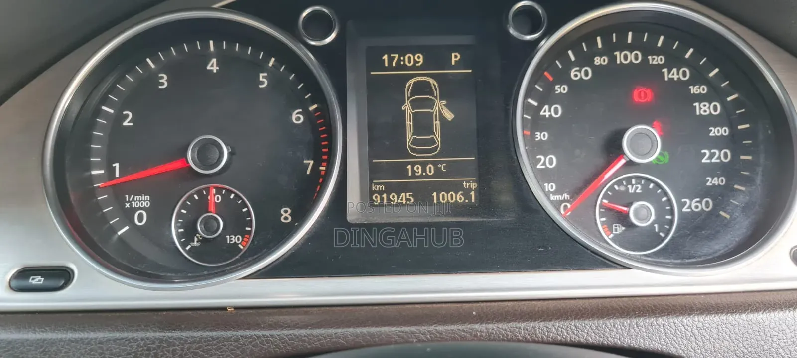 Volkswagen Passat 2013 Black