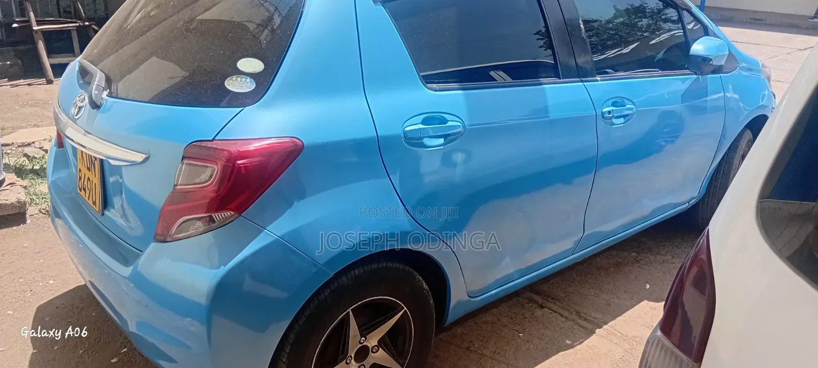 Toyota Vitz 2017 Blue