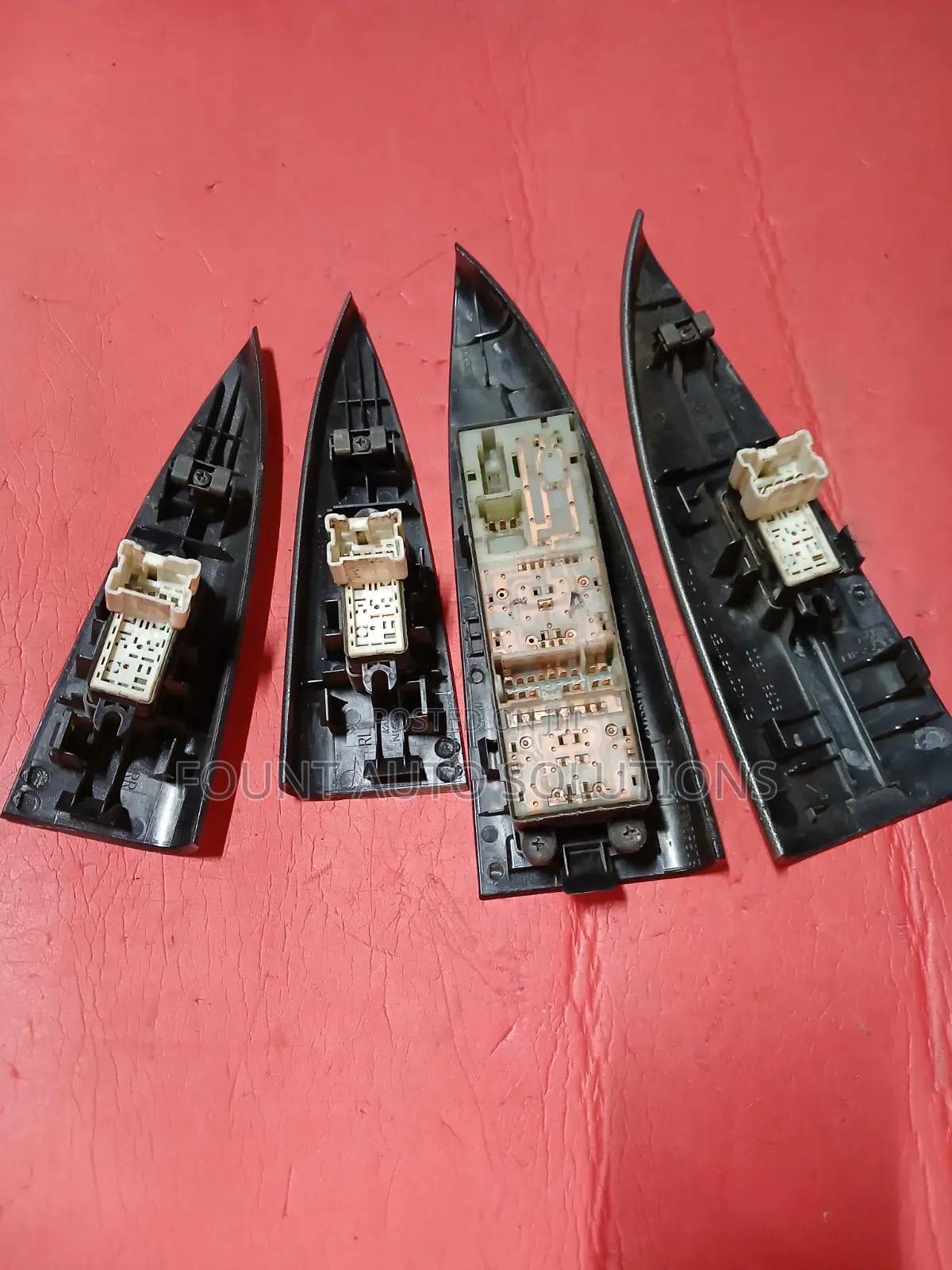 Window Power Mainswitch Nissan Note E11