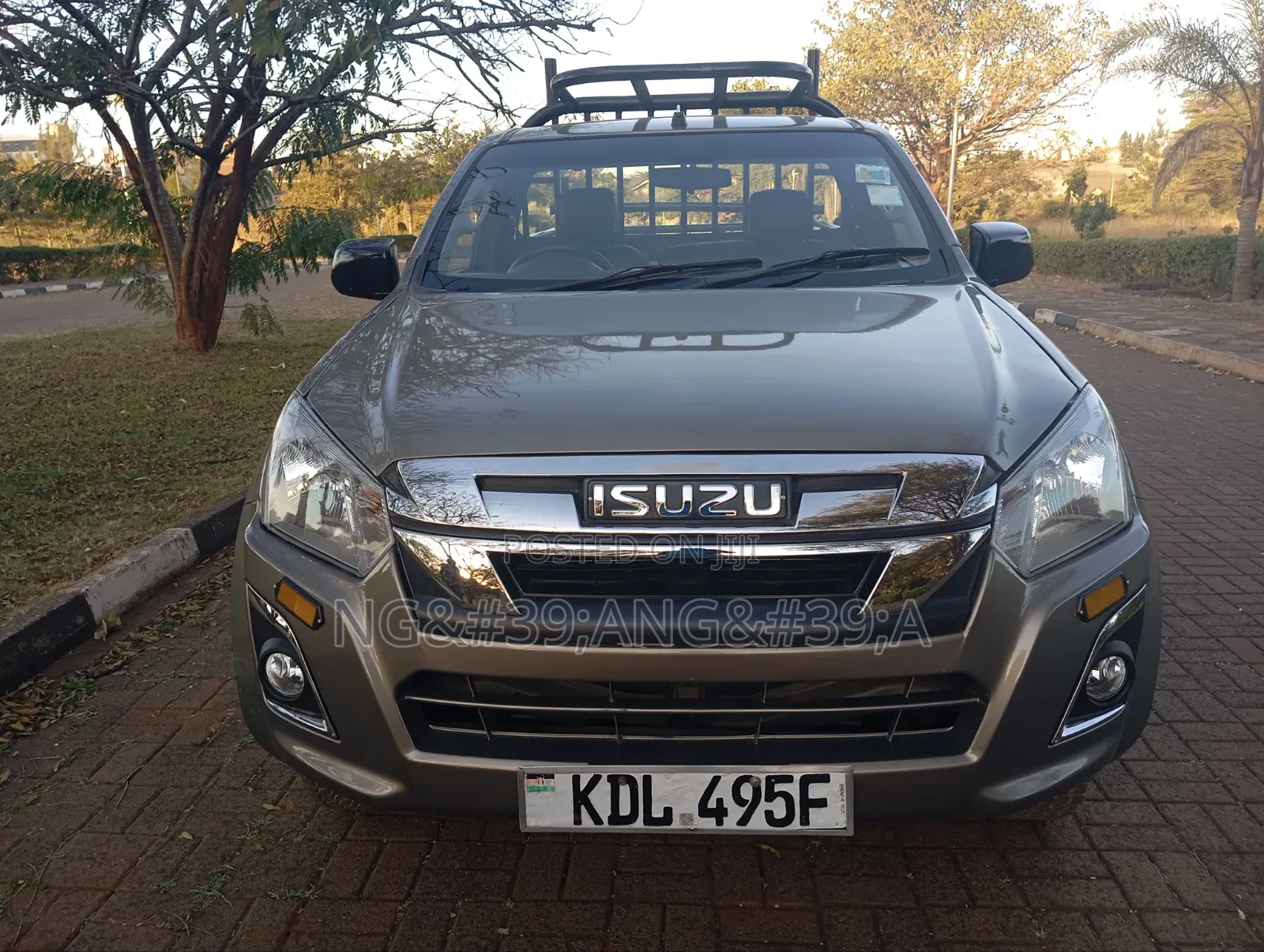 Isuzu D-MAX 2022 Gray