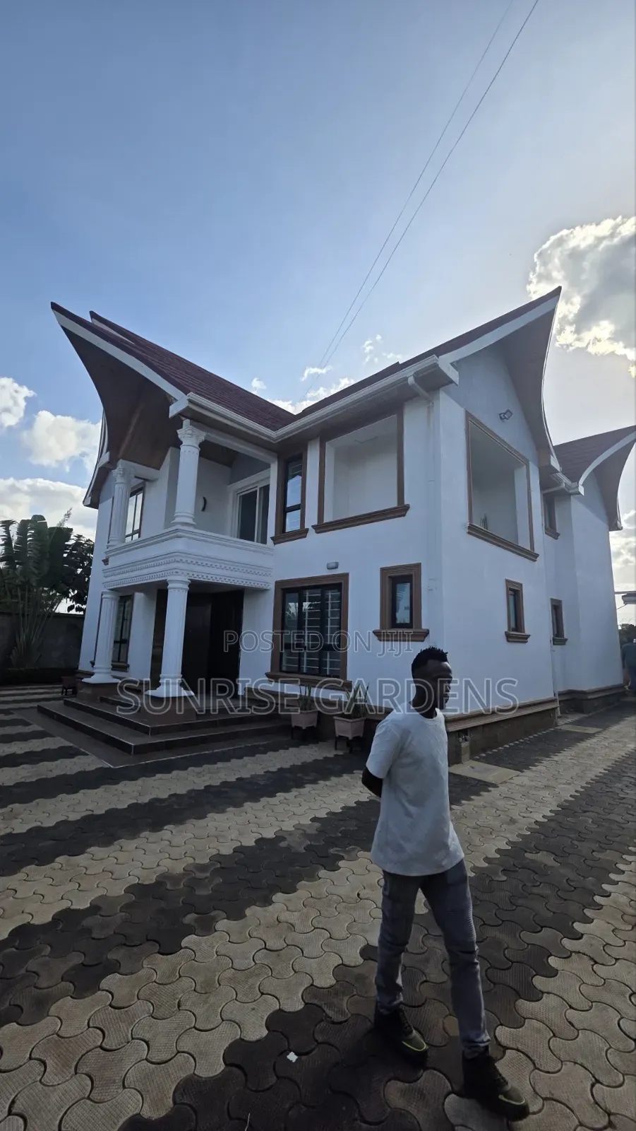 5bdrm Mansion in Kamakis for sale