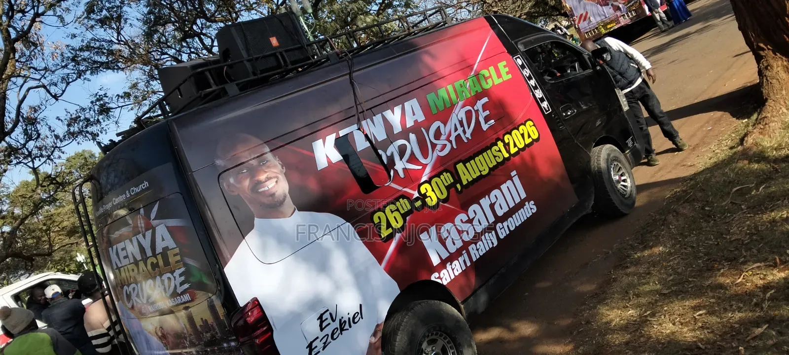 Roadshow Vans