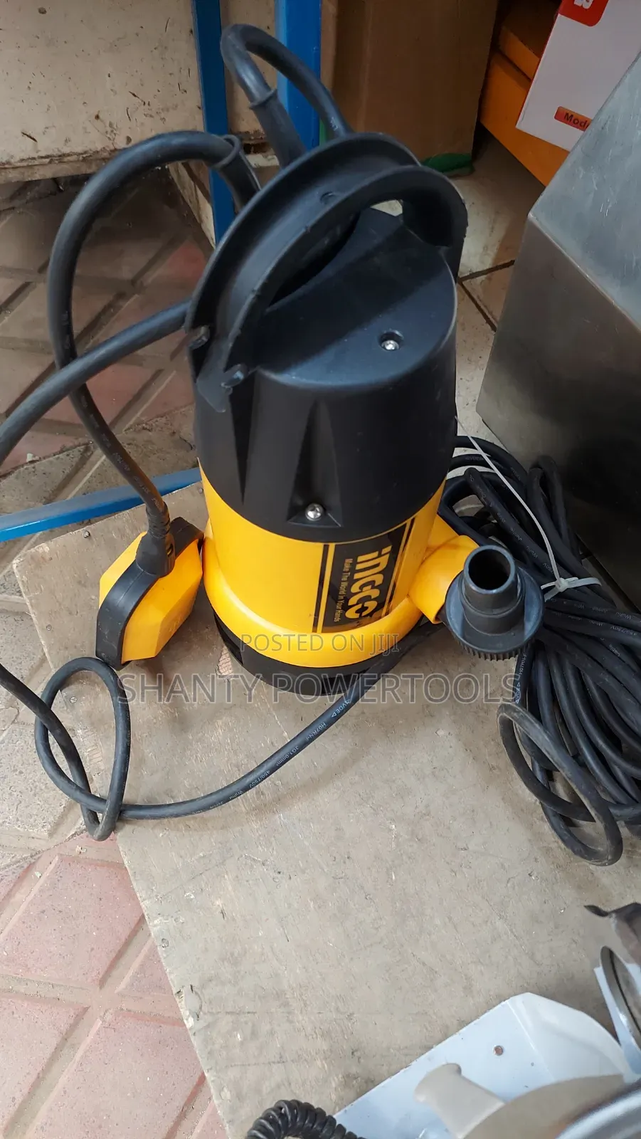 INGCO Submersible Pump (Model SPD7501) 750w