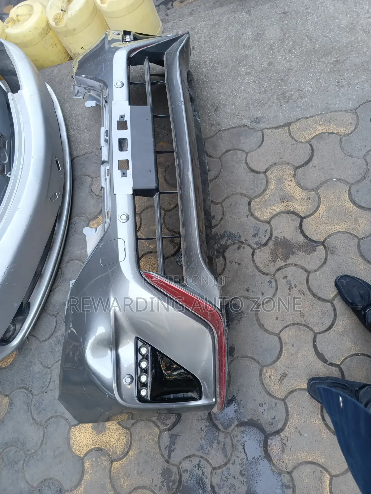 Nissan Note Nismo 2018 Front Bumper Complete With Sensors.