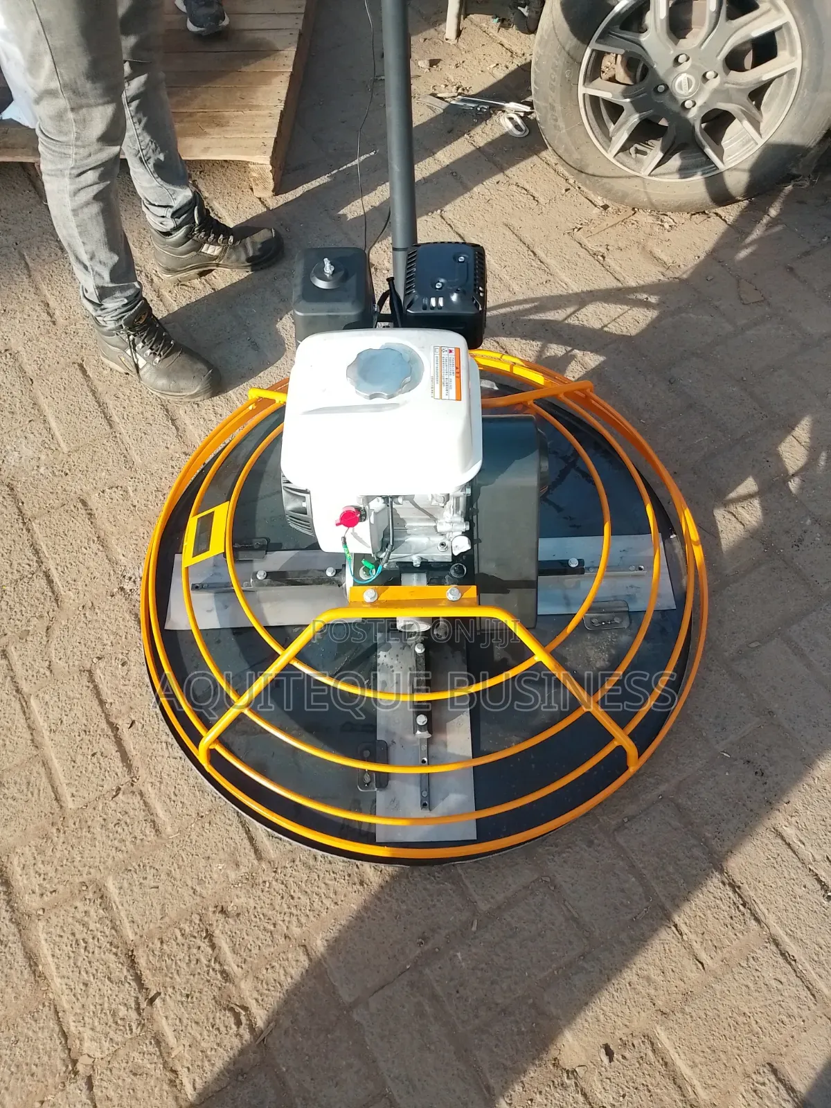 Power Trowel With Honda Engine