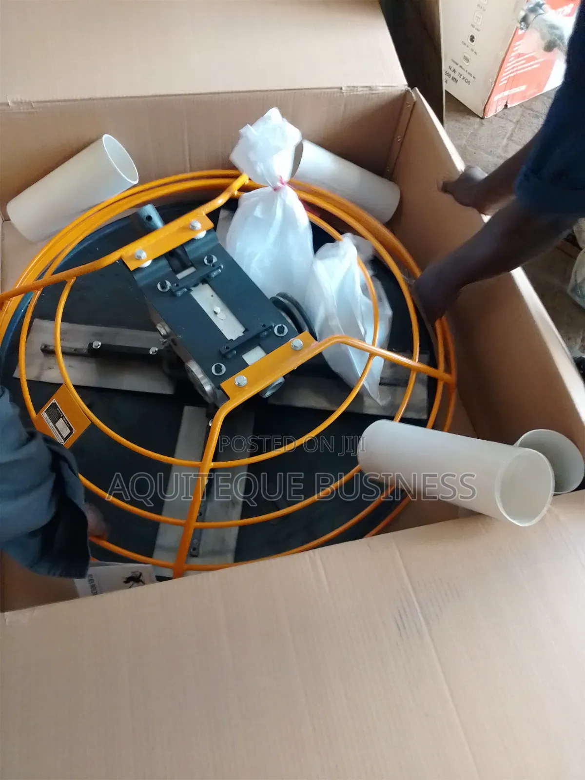 Power Trowel With Honda Engine