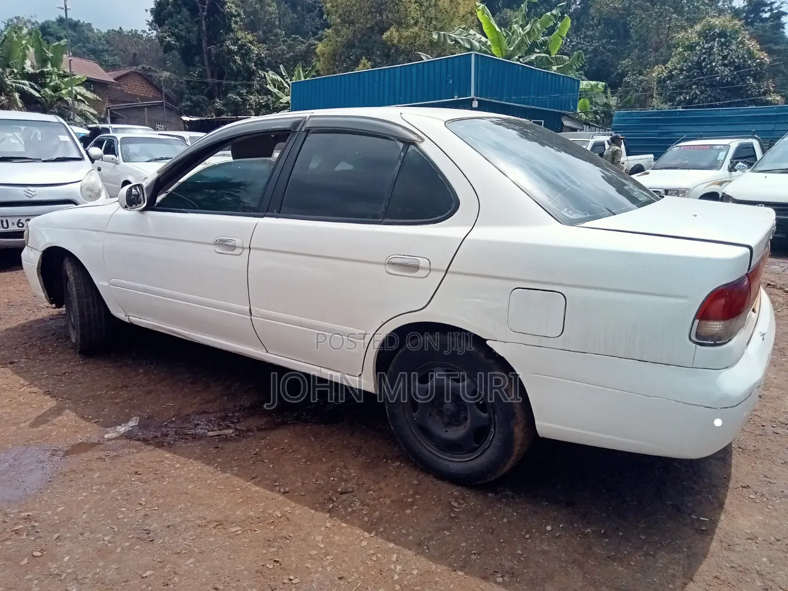 Nissan Sunny 2004 White