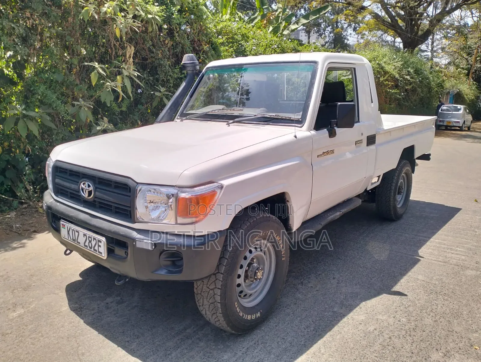 Toyota Land Cruiser 2013 White