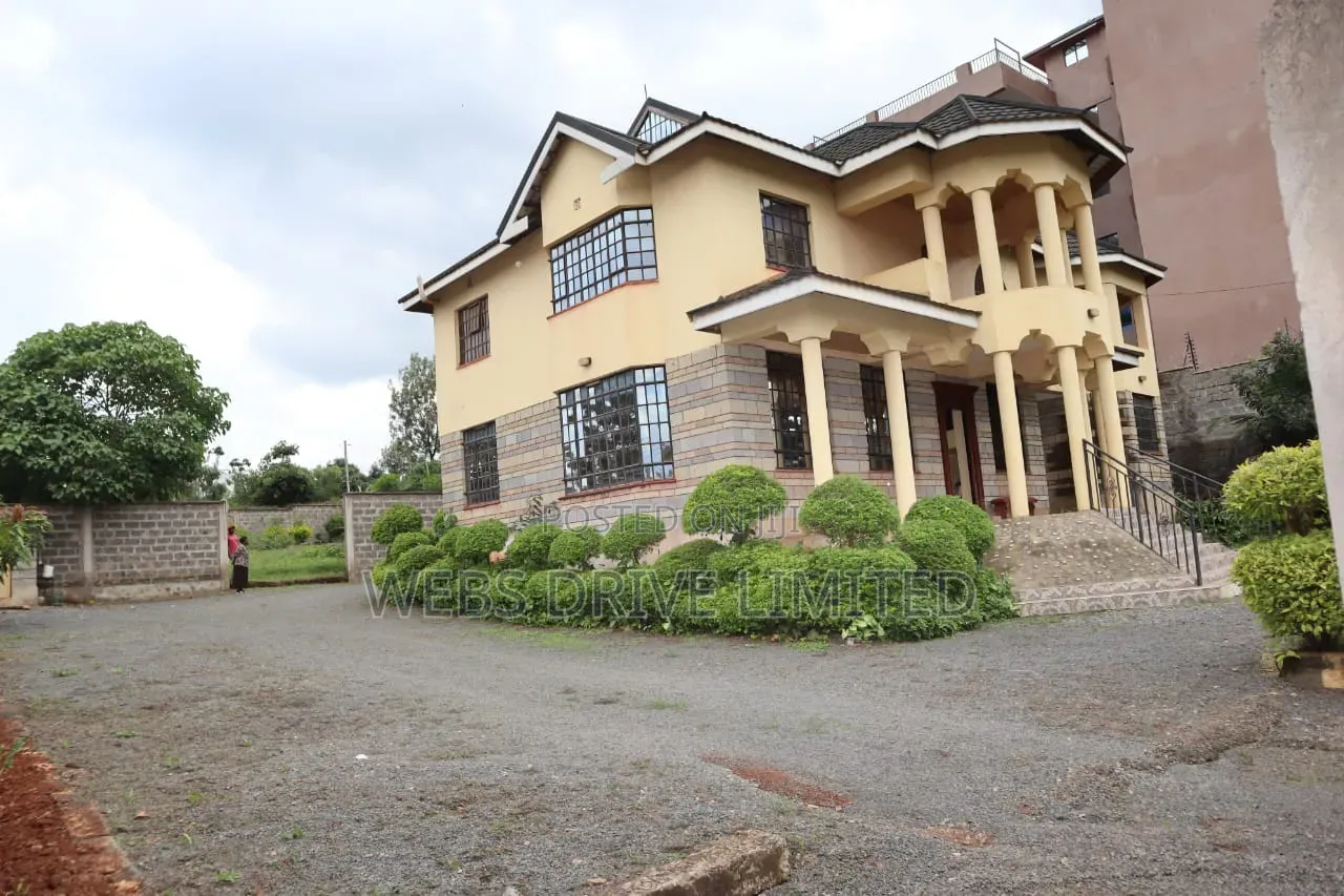 6bdrm Maisonette in Thome Estate for sale