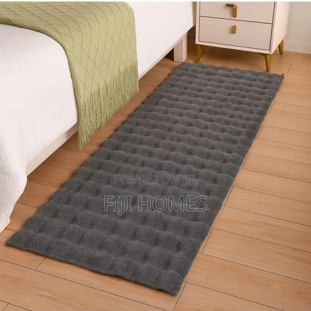 Bubble Textured Bedside Mat | Faux Rabbit Fur | 60x180cm