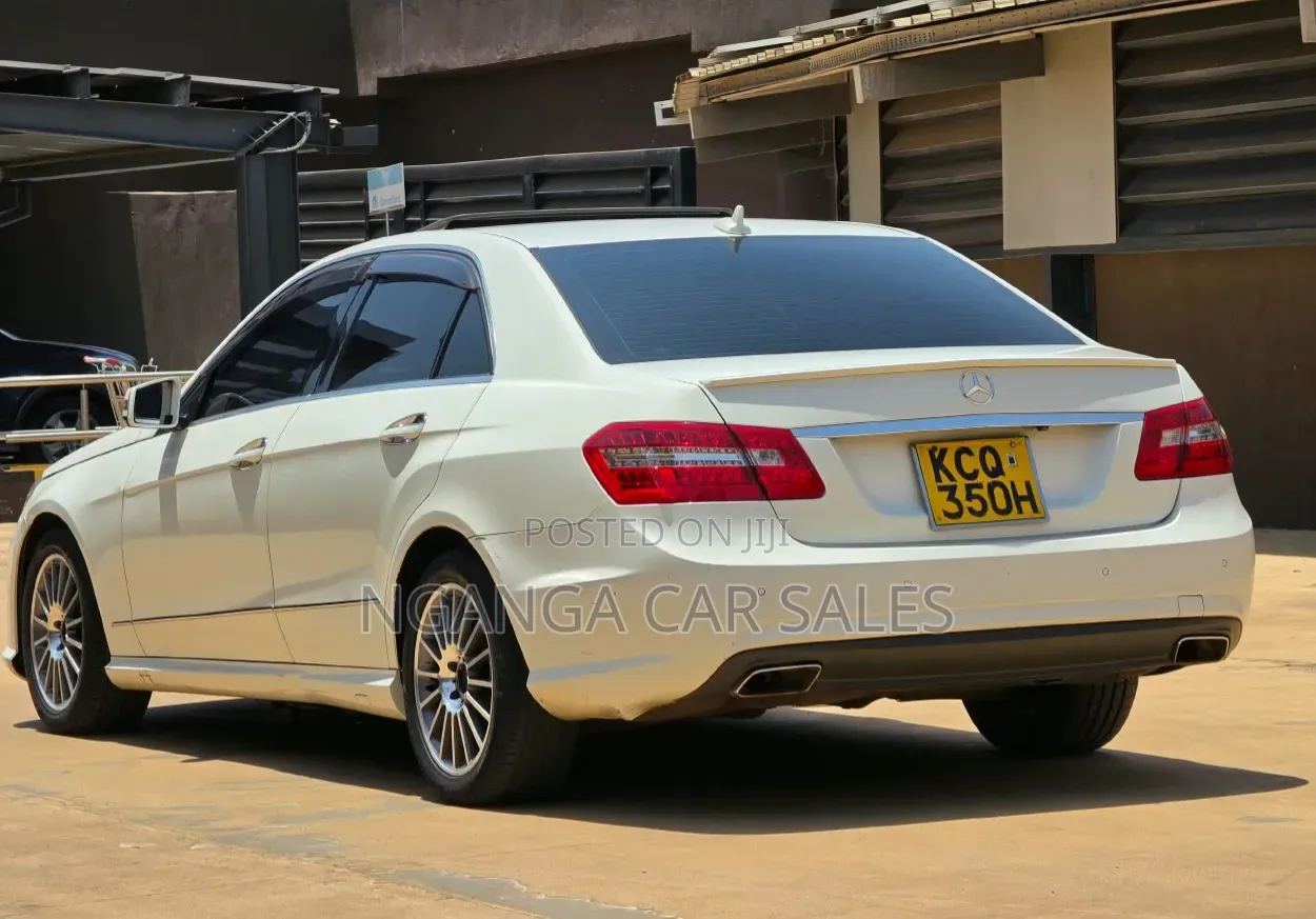 Mercedes-Benz E350 2011 White