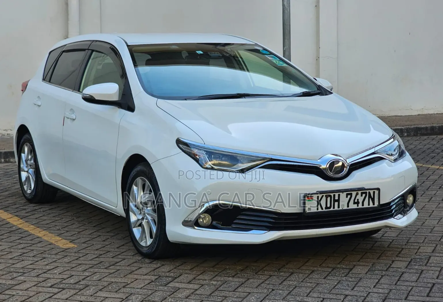 Toyota Auris 2016 White