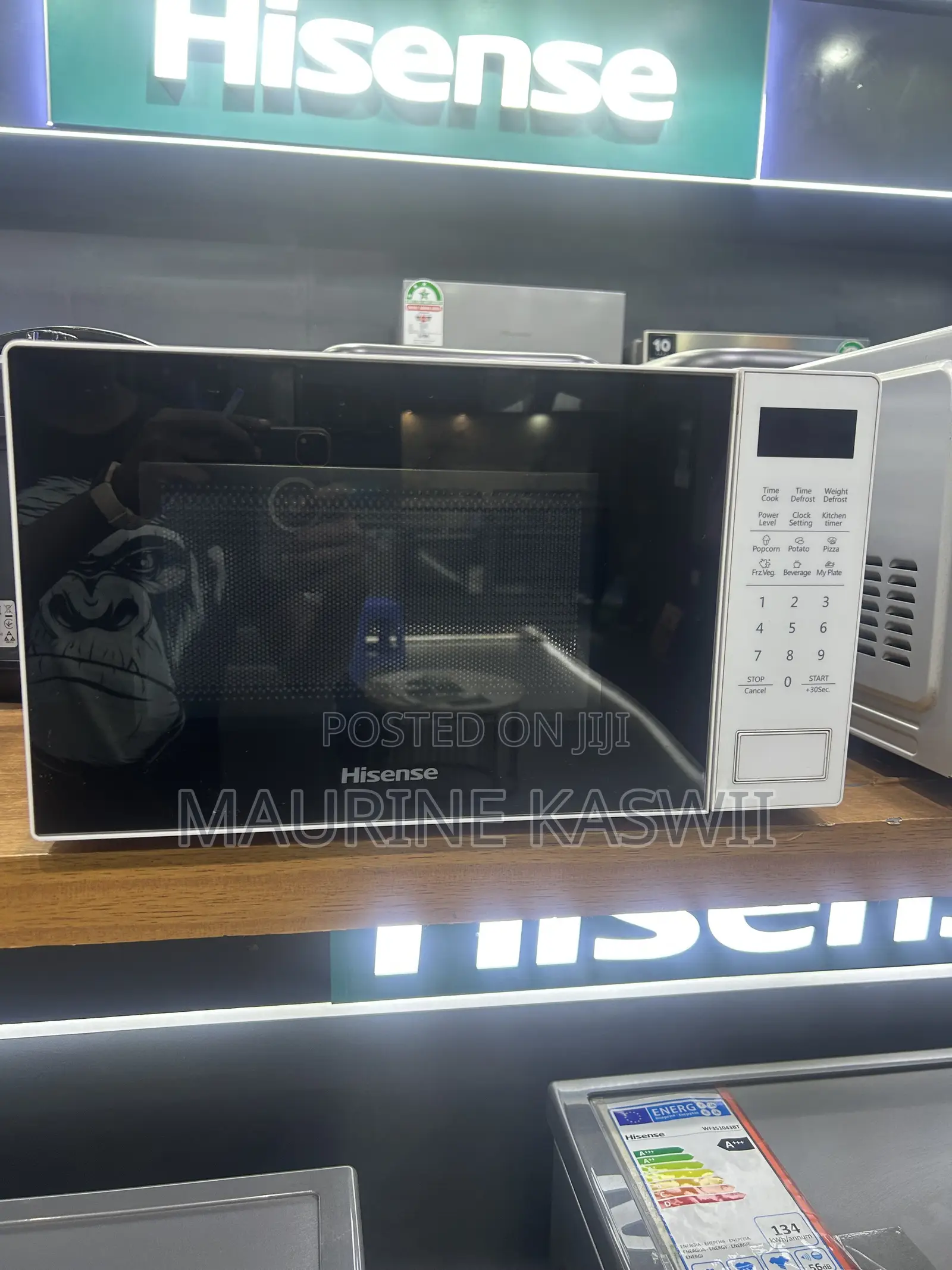 Hisense Microwave Oven White-20 L