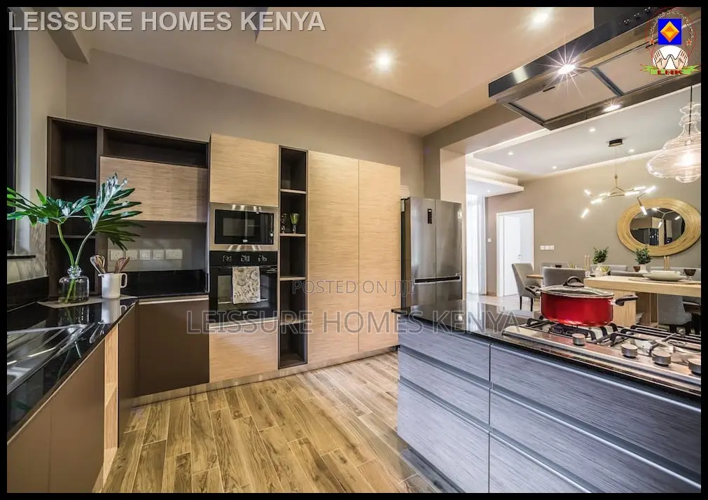 4bdrm Duplex in Riverside Drive for sale