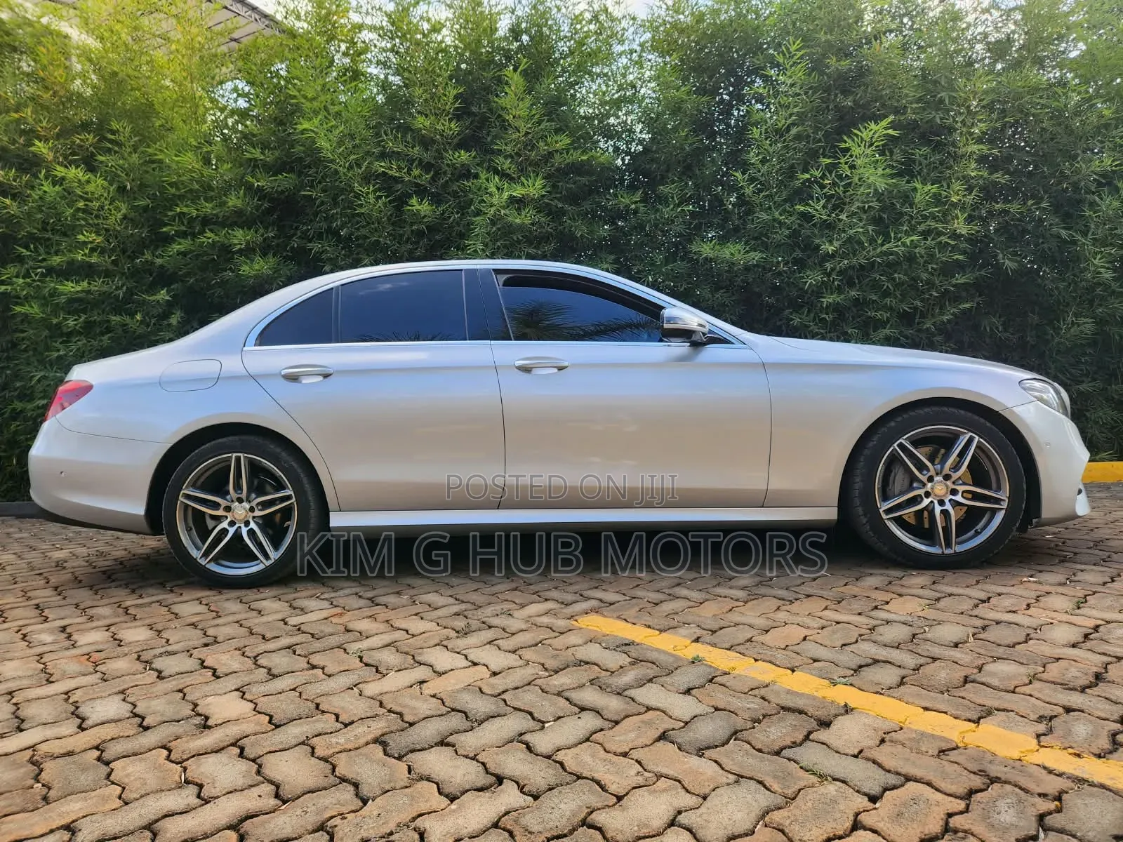 Mercedes-Benz E200 2017 Silver