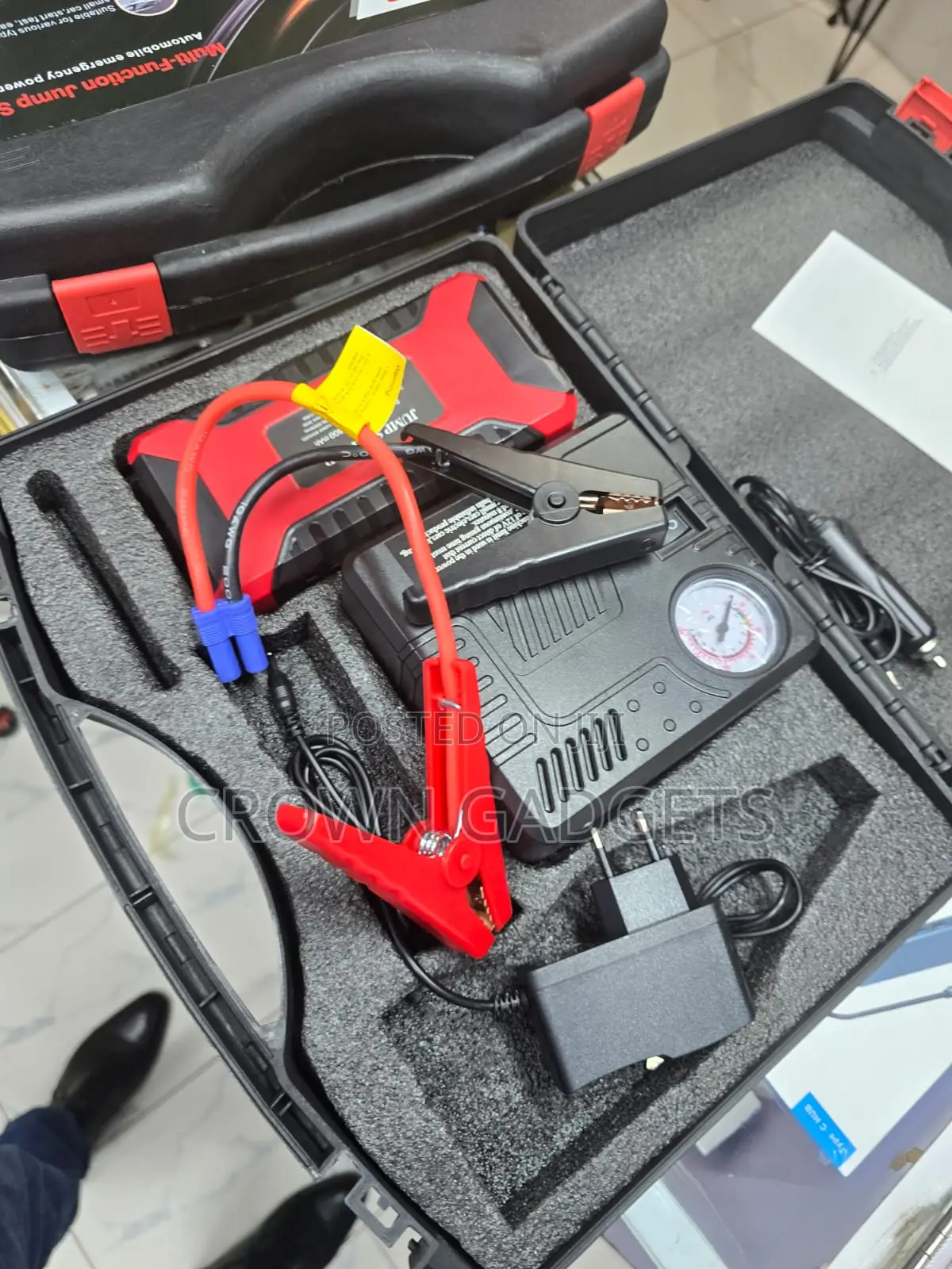 Multi-Function Car Jump Starter 12V Battery Booster With Air Pump