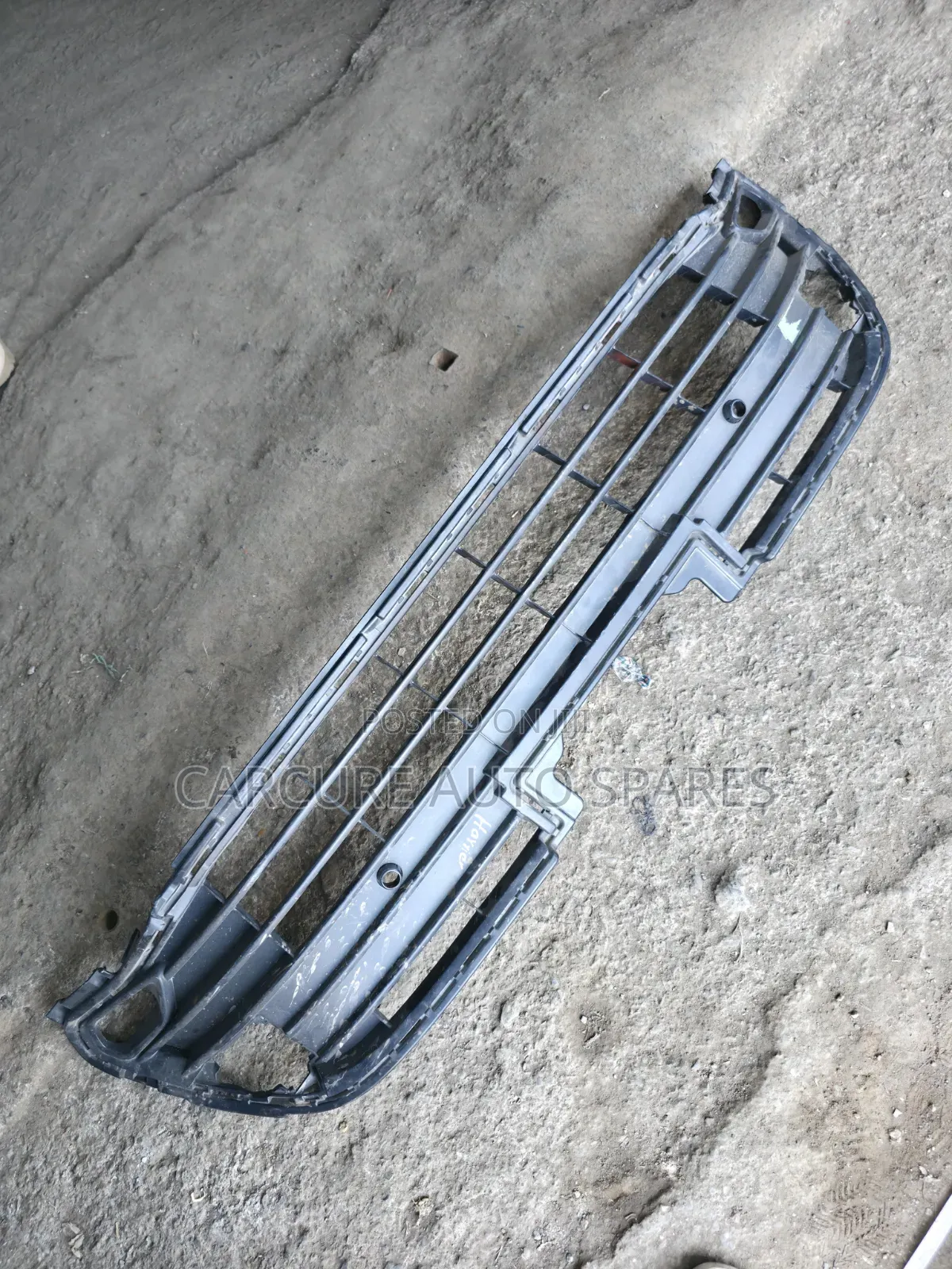 Harrier New Model Lower Bumper Grill Kichungi