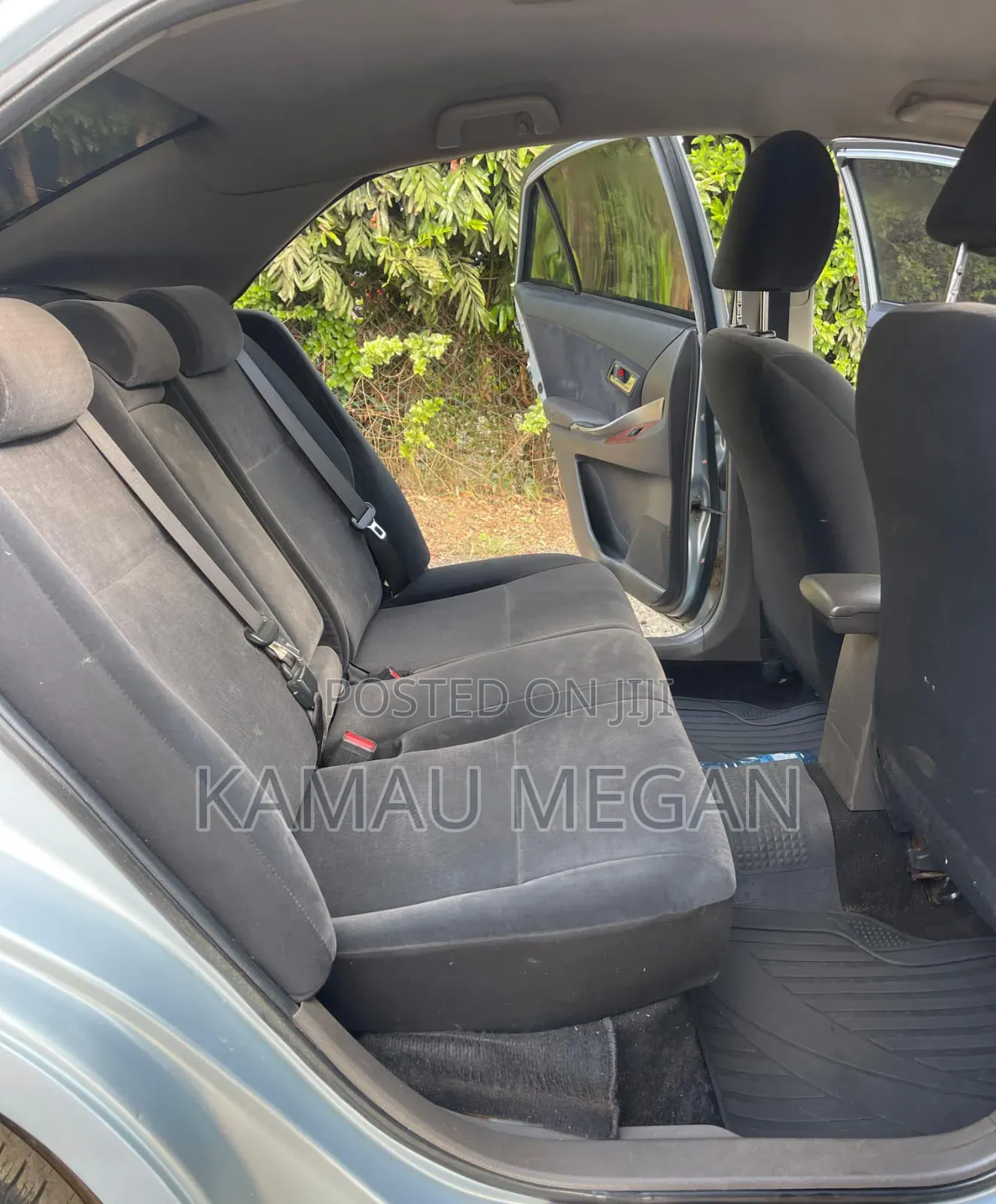 Toyota Premio 2012 Silver