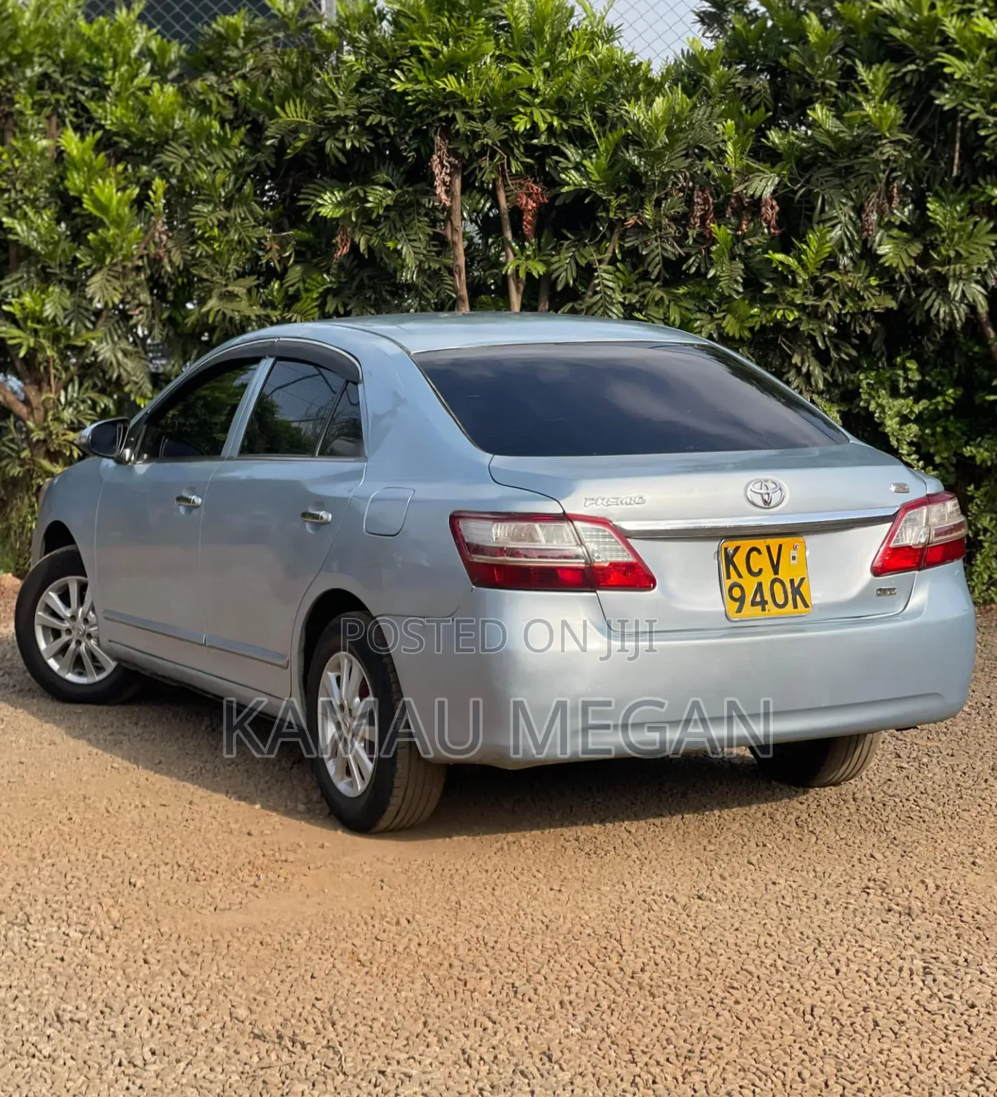 Toyota Premio 2012 Silver