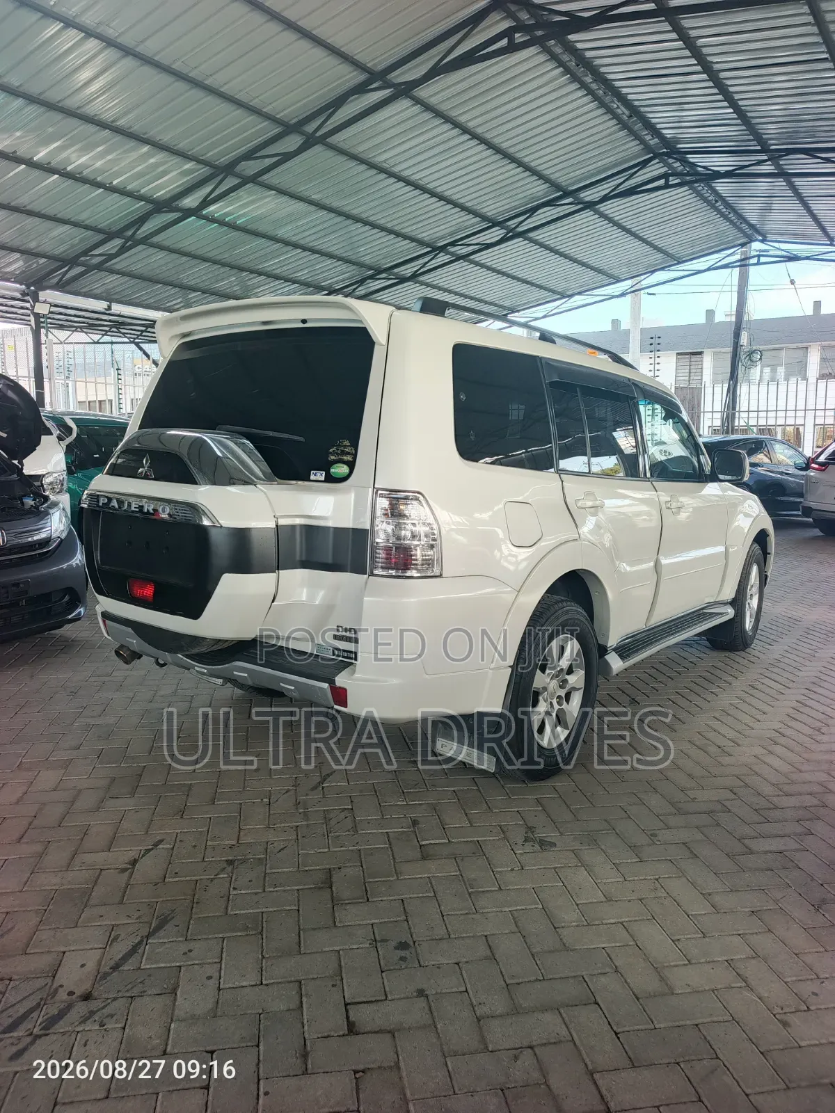 Mitsubishi Pajero 2019 White