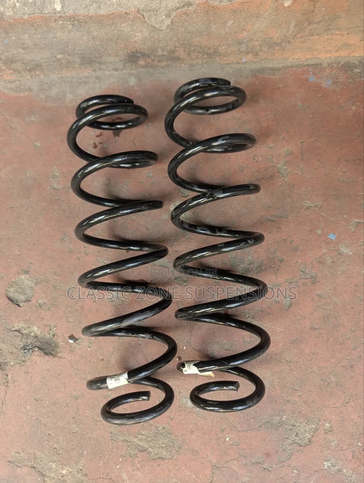 Volkswagen Arteon Back Springs.