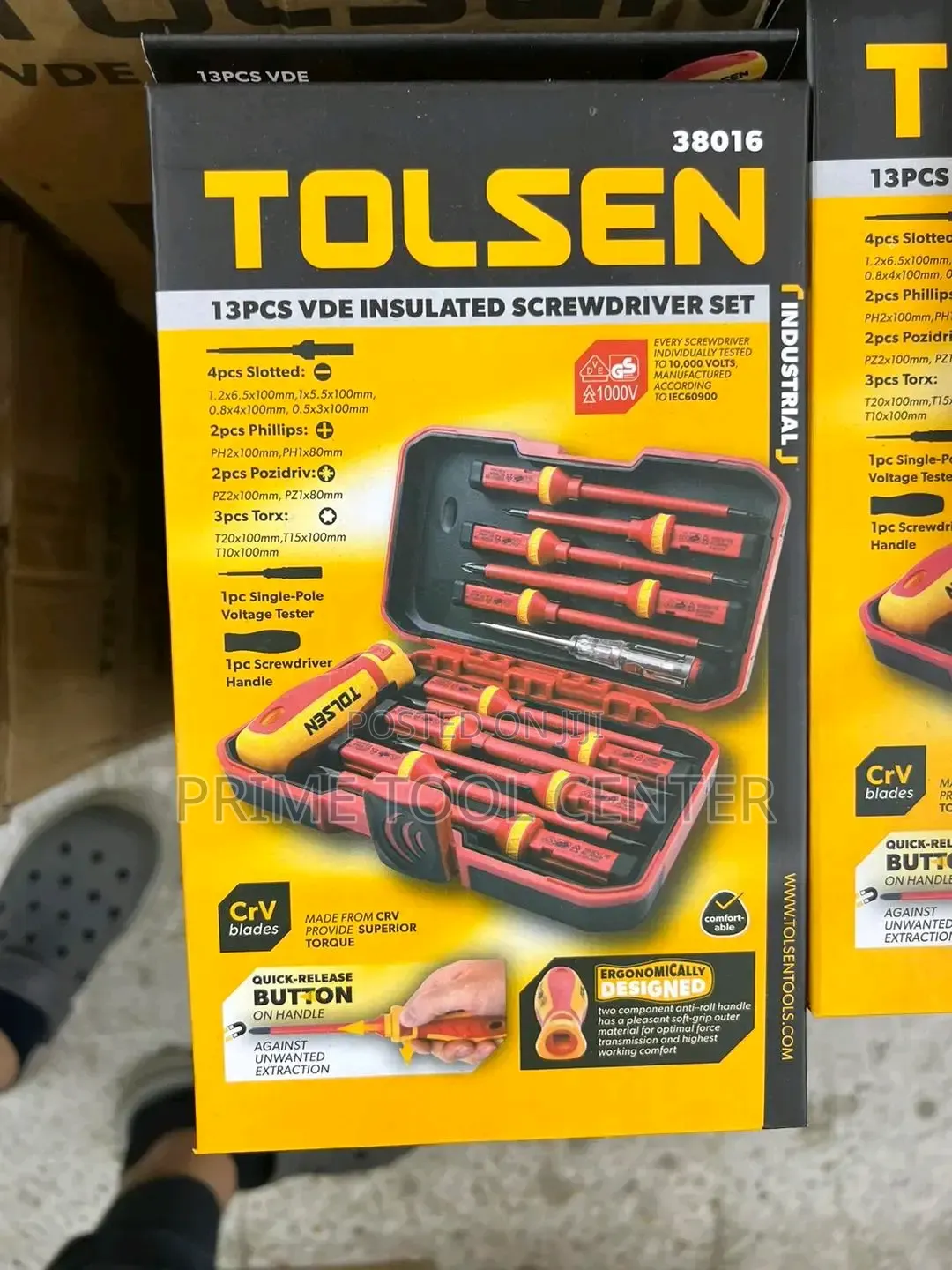 Tolsen 13-Piece VDE Insulated Screwdriver Set (Item Number 38016