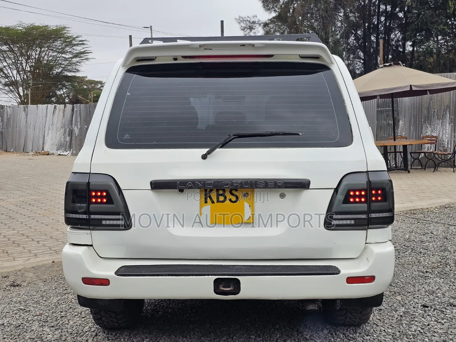 Toyota Land Cruiser 2006 White