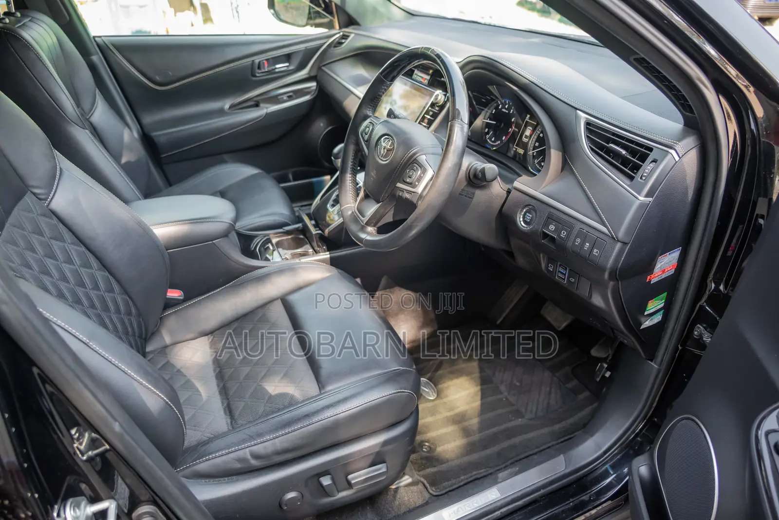 Toyota Harrier 2.0 2018