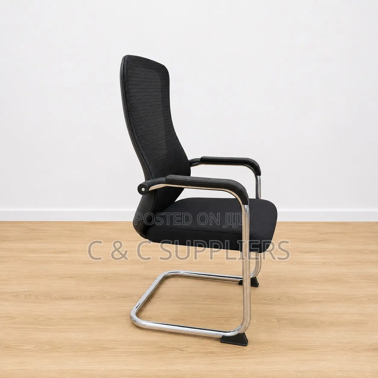 Executive Mesh Visitors Chair.
