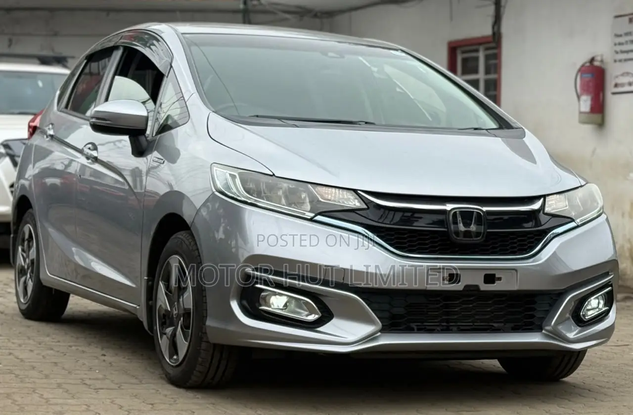 Honda Fit 2019 Silver
