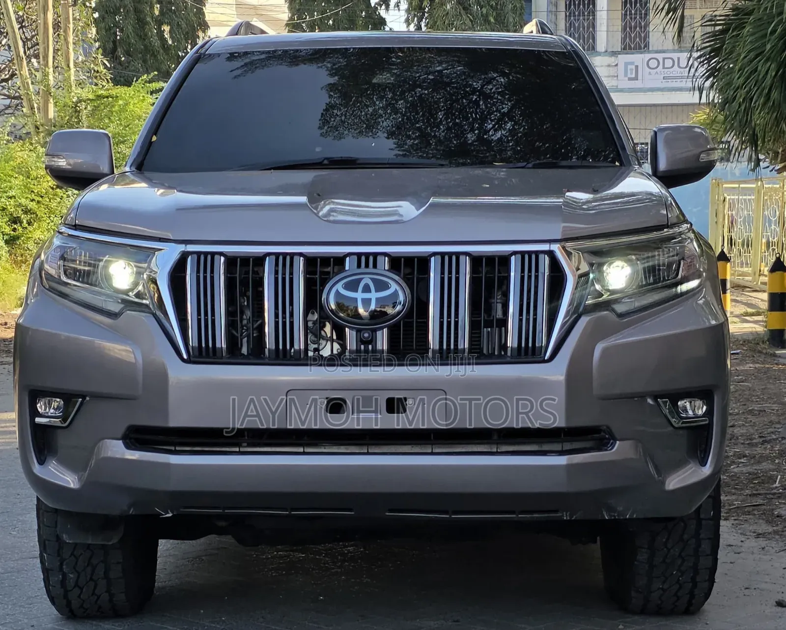 Toyota Land Cruiser Prado 2018 Gold