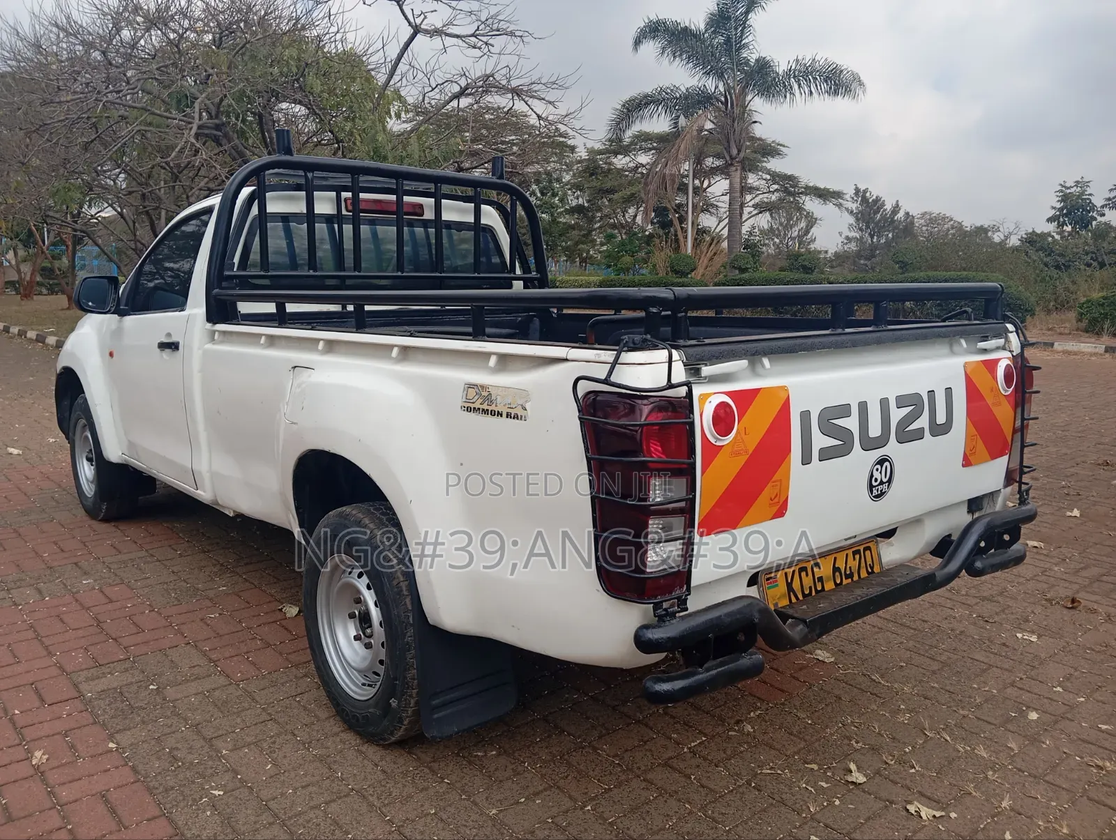 Isuzu D-MAX 2015 White