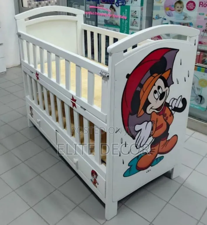 Newborn Baby Cot Bed – Comfortable & Safe Infant Sleeping Cot